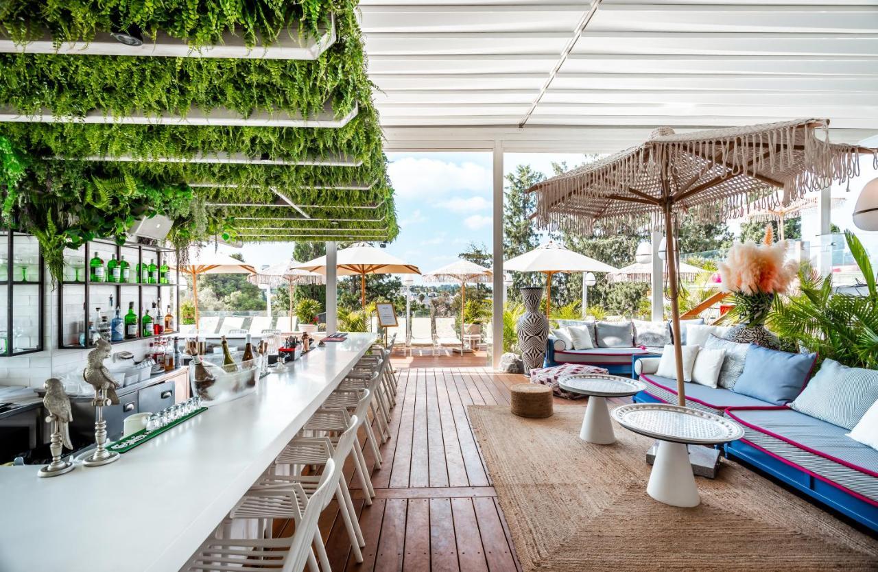 Lear Sense Hotel Gedera Bagian luar foto