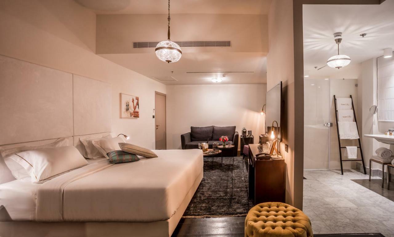Lear Sense Hotel Gedera Bagian luar foto