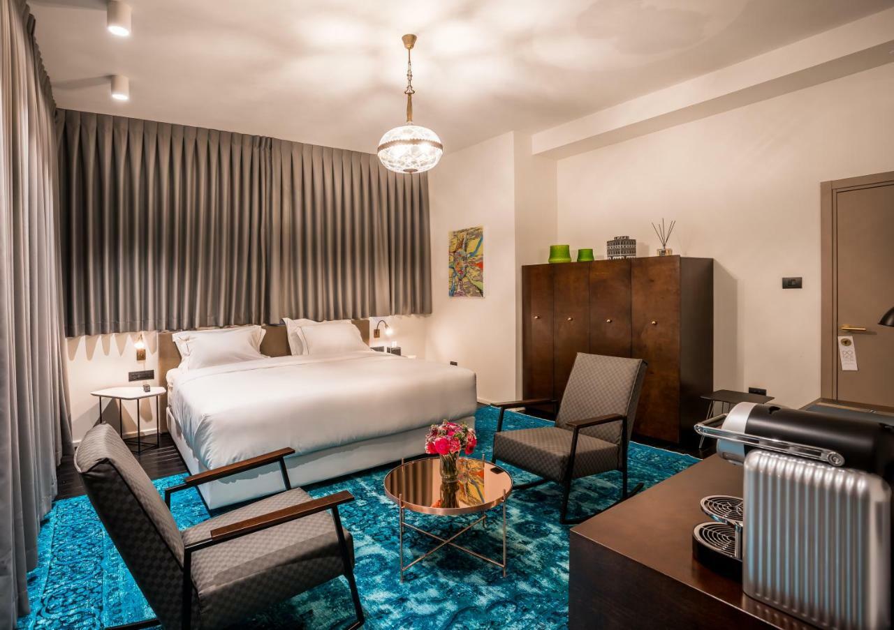 Lear Sense Hotel Gedera Bagian luar foto